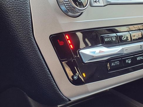 Used 2023 Ford Explorer XLT w/ Equipment Group 202A image 5