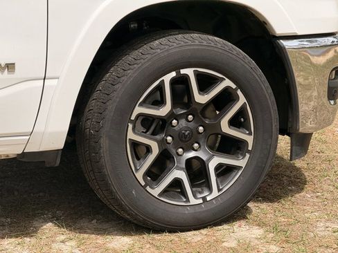 Used 2025 RAM 1500 Laramie image 10