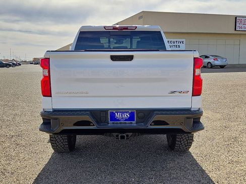 Used 2025 Chevrolet Silverado 1500 ZR2 w/ Technology Package image 4