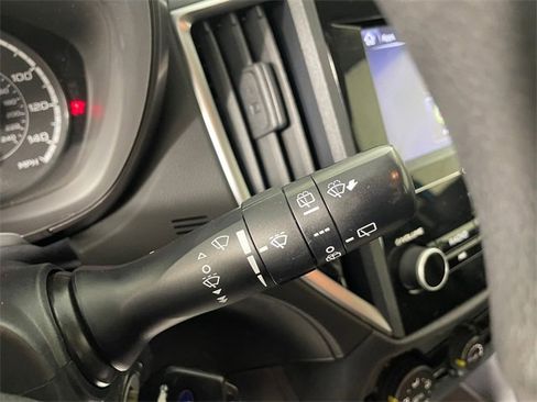 Used 2018 Subaru Impreza 2.0i Premium image 13