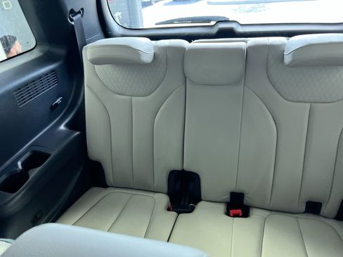 Used 2022 Hyundai Palisade SEL w/ 8P Bench Seat Package FWD image 27