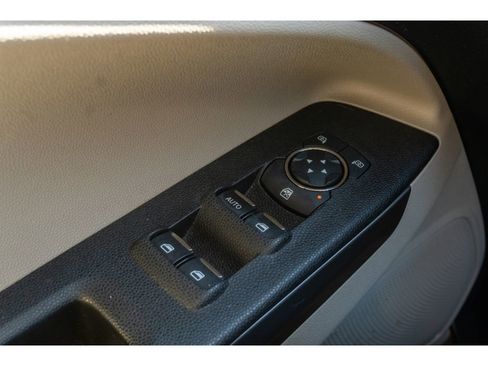 Used 2021 Ford EcoSport SE w/ SE Convenience Package image 26