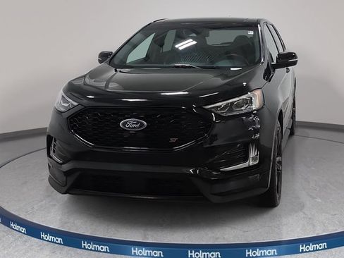 Used 2019 Ford Edge ST w/ Equipment Group 401A AWD/4WD image 3