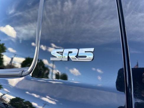 Used 2020 Toyota Tundra SR5 w/ SR5 Convenience Package image 14