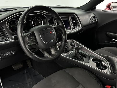 Used 2019 Dodge Challenger GT image 8