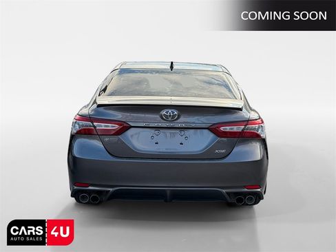 Used 2020 Toyota Camry XSE image 6