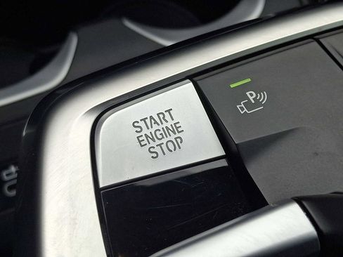 Used 2025 BMW X1 M35i w/ Premium Package image 23