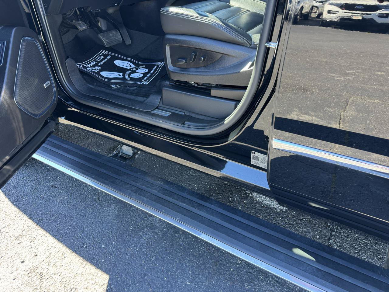 Used 2019 GMC Yukon Denali w/ Denali Ultimate Package AWD/4WD image 10