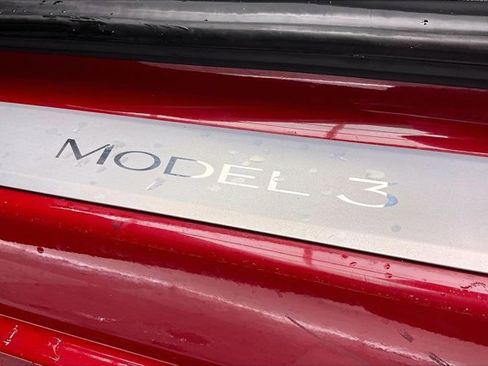 Used 2018 Tesla Model 3 Long Range image 7