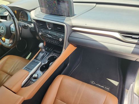 Used 2021 Lexus RX 350L Luxury w/ Accessory Package FWD image 29