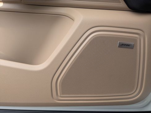New 2026 Porsche Macan AWD/4WD image 14