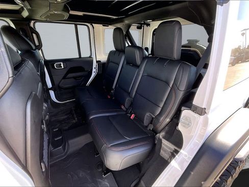 Used 2026 Jeep Wrangler Unlimited Rubicon 392 w/ Quick Order Package 27X Moab AWD/4WD image 19