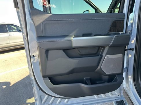 New 2026 Ford F350 Lariat w/ Lariat Premium Package image 38