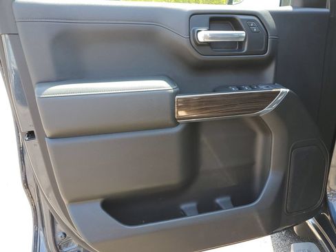 Used 2019 Chevrolet Silverado 1500 LT w/ All-Star Edition AWD/4WD image 13
