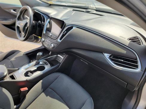 Used 2017 Chevrolet Malibu LT w/ Driver Confidence Package image 20