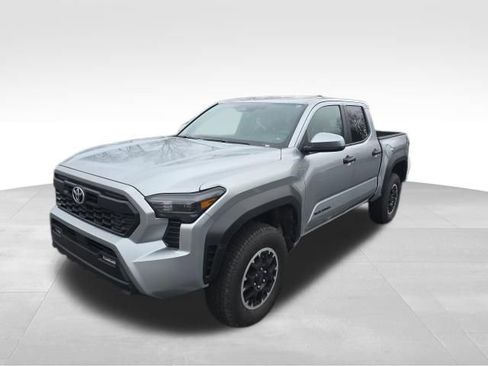Used 2025 Toyota Tacoma TRD Off-Road image 10