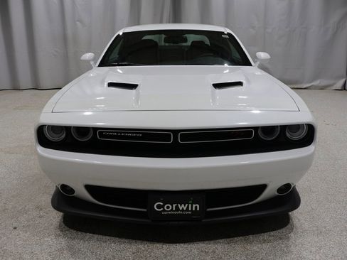 Used 2016 Dodge Challenger R/T Scat Pack w/ Technology Group RWD image 6