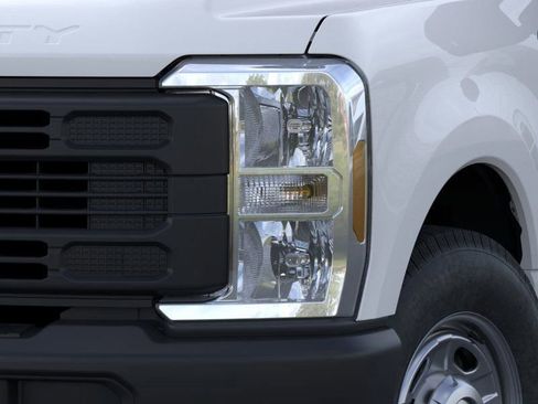 New 2026 Ford F250 XL image 18