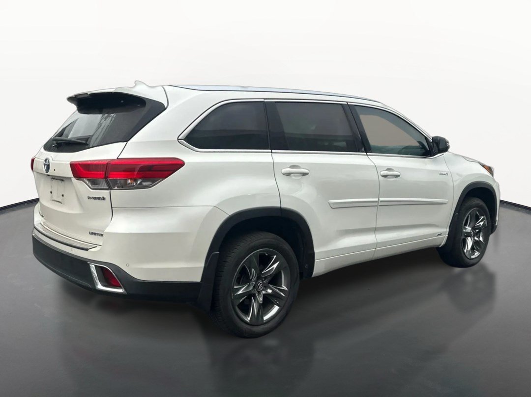 Used 2019 Toyota Highlander Limited Platinum AWD/4WD image 3