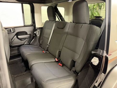 Used 2023 Jeep Wrangler Unlimited Sport AWD/4WD image 27