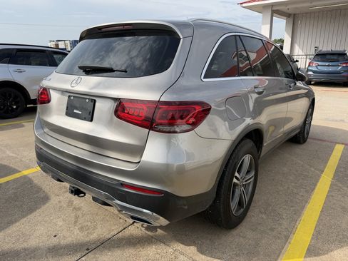 Used 2020 Mercedes-Benz GLC 300 image 4