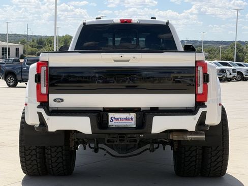 Used 2025 Ford F350 Platinum AWD/4WD image 5