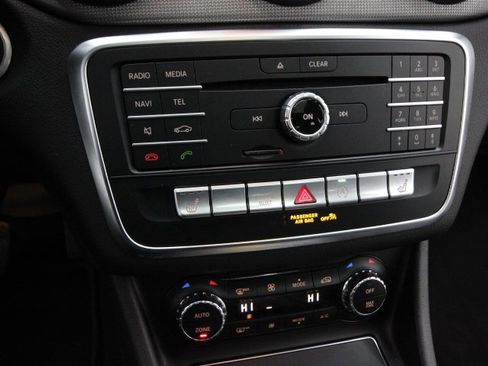 Used 2019 Mercedes-Benz CLA 250 CLA 250 image 21