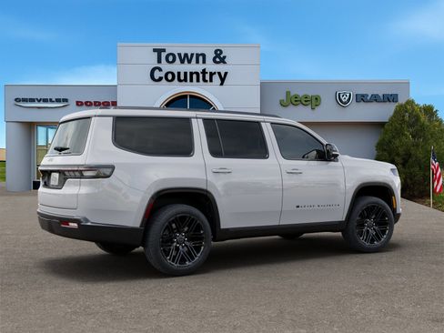 New 2026 Jeep Grand Wagoneer Limited image 4