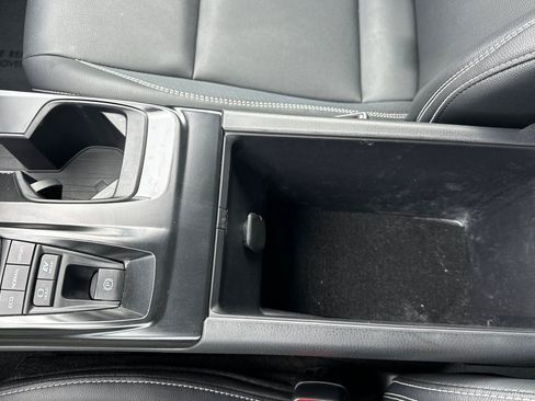 Certified 2025 Toyota Camry SE w/ Convenience Package image 32