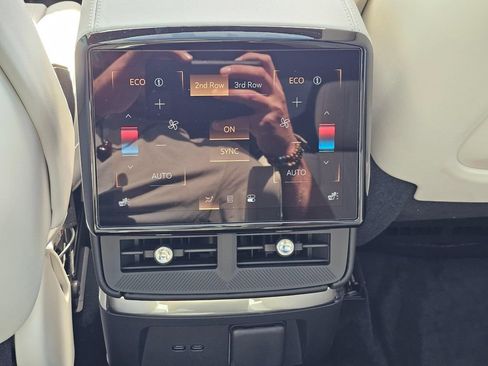 New 2026 Cadillac Vistiq Luxury AWD/4WD image 20