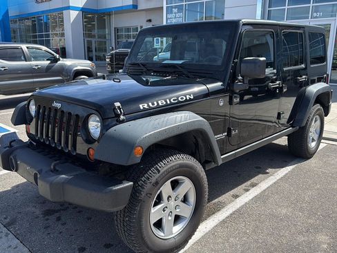 Used 2012 Jeep Wrangler Unlimited Rubicon w/ Connectivity Group image 1