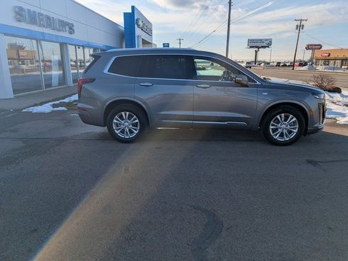 Used 2021 Cadillac XT6 Luxury image 3