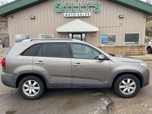 Used 2015 Kia Sorento LX image 1