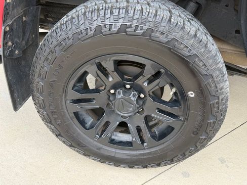 Used 2022 Toyota Tacoma SR5 image 17