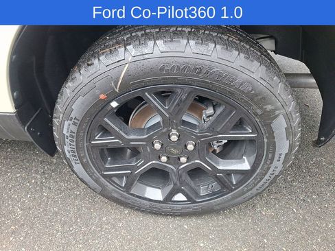 New 2025 Ford Maverick XLT w/ XLT Luxury Package image 5