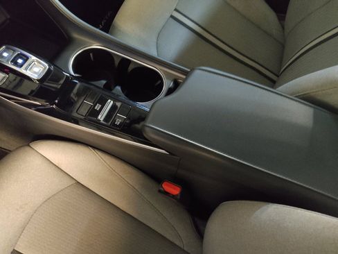 Used 2020 Hyundai Sonata SE w/ Winter Weather Package FWD image 26