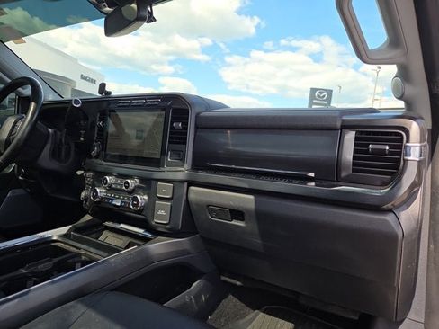 Used 2023 Ford F250 Lariat w/ Lariat Ultimate Package AWD/4WD image 15