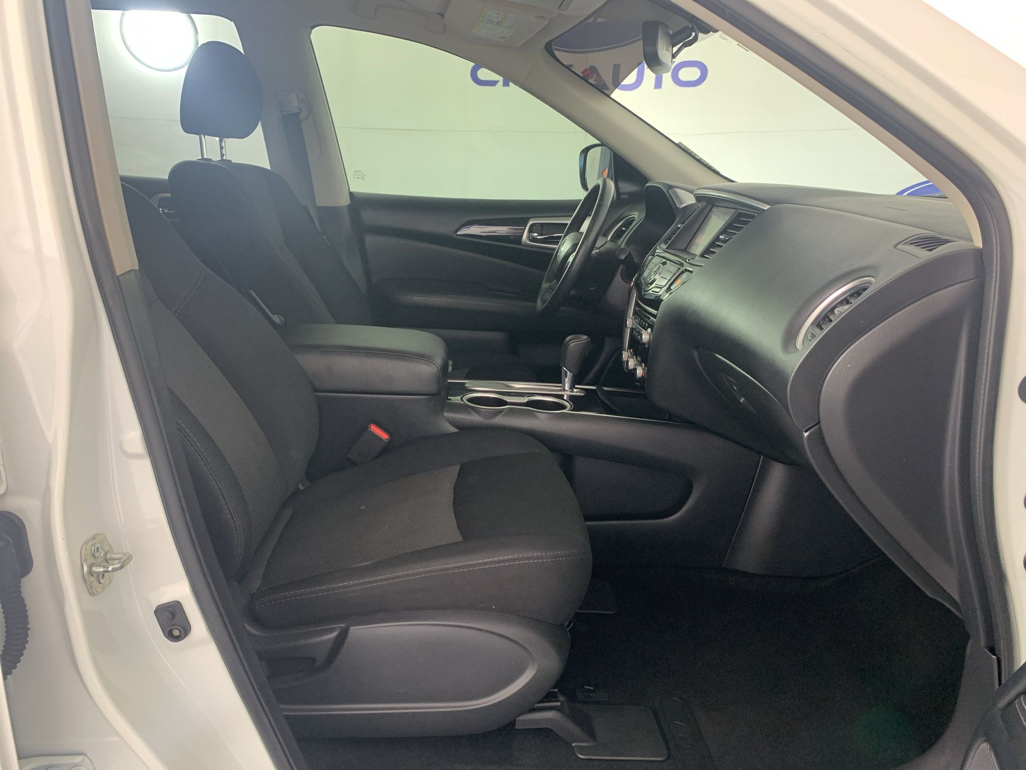 Used 2019 Nissan Pathfinder SV w/ Cargo Package FWD image 39