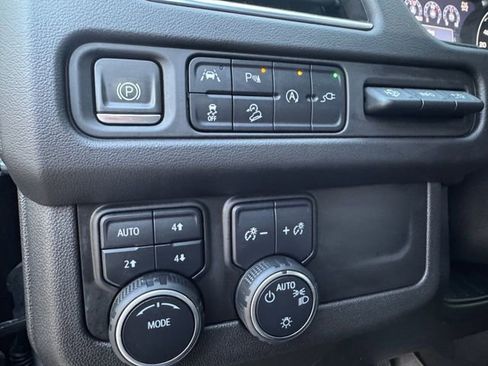 Used 2021 Chevrolet Suburban High Country image 6