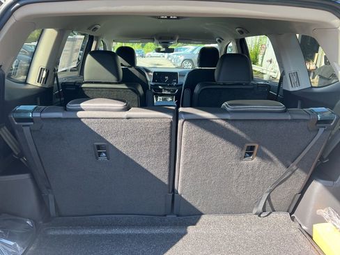 New 2026 Volkswagen Atlas SE image 11