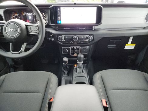 New 2026 Jeep Gladiator Sport image 13