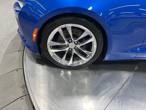 Used 2017 Chevrolet Camaro SS image 27