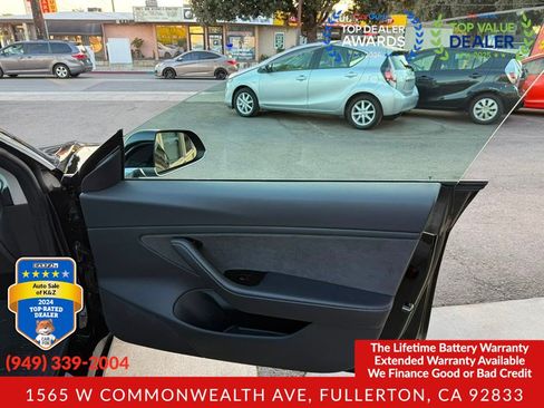 Used 2018 Tesla Model 3 Long Range RWD image 23