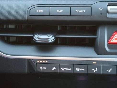 New 2025 Kia K4 LXS image 25