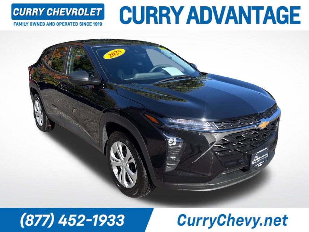 Used 2025 Chevrolet Trax LS FWD 360° Tour