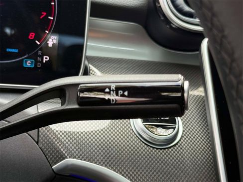 Used 2024 Mercedes-Benz CLE 300 4MATIC Coupe image 29