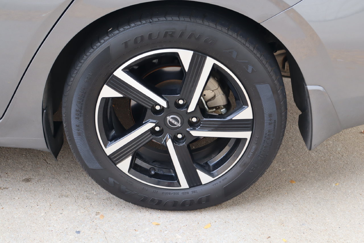 Used 2025 Nissan Sentra SV w/ All-Weather Package FWD image 26