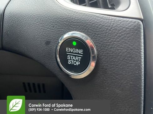 Used 2024 Ford Edge SEL image 28