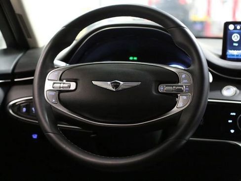 Used 2025 Genesis GV70 2.5T image 19