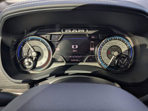 Used 2022 RAM 2500 Limited w/ Towing Technology Group image 27